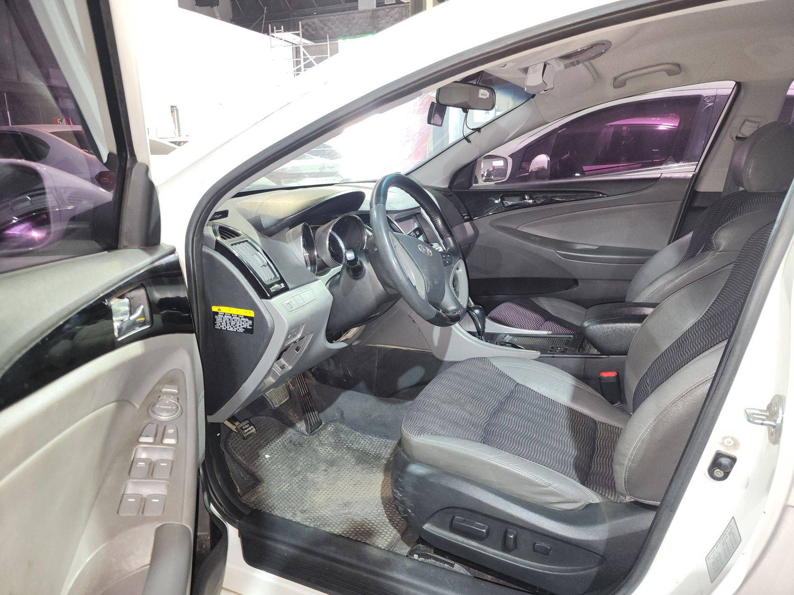 HYUNDAI SONATA 2011 - Marhaba Auction Used Cars - Image 9