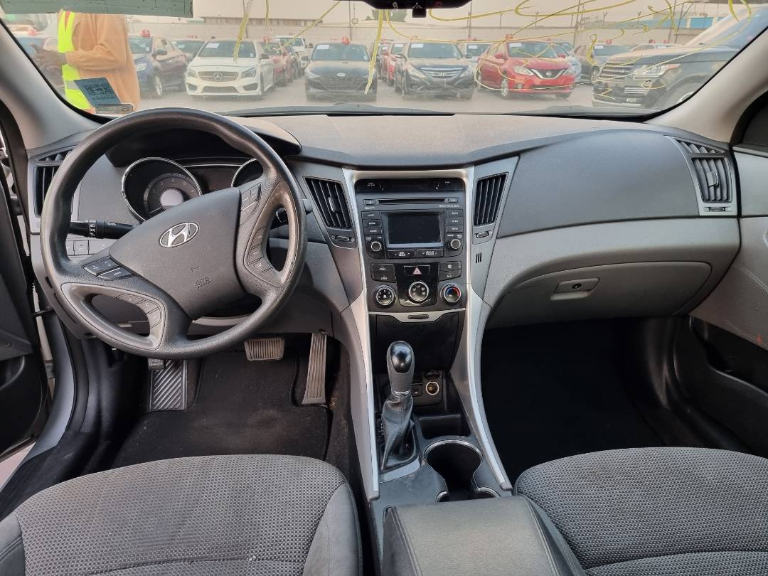 2014 HYUNDAI SONATA — 146101 Miles — Lot 215487 — Ind. 12 - Marhaba Auctions Used Cars - Image 8