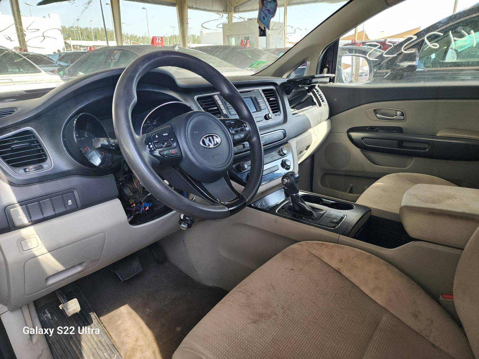 2017 KIA SEDONA — 194098 Miles — Lot 37442535 - Marhaba Auctions Used Cars - Image 5