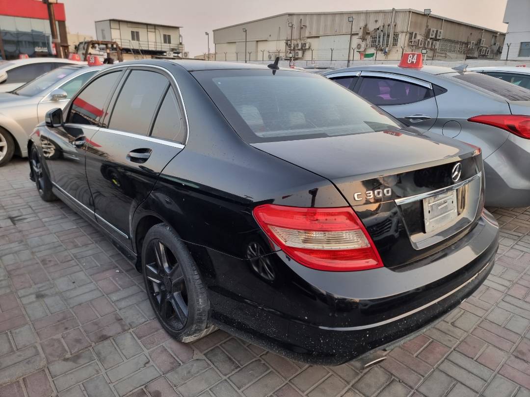 2011 MERCEDES BENZ C300 — 158877 Miles — Lot 155906 — Ind. 12 - Marhaba Auctions Used Cars - Image 4
