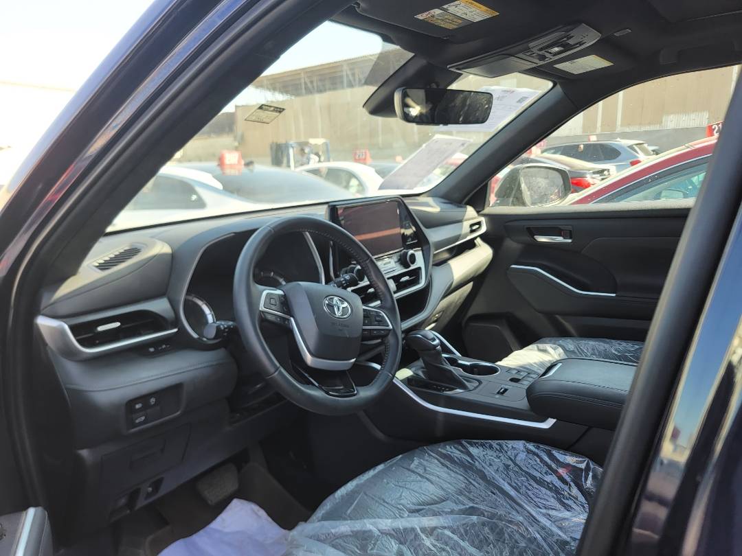 2023 TOYOTA HIGHLANDER — 5919 Miles — Lot S021062 — Main - Marhaba Auctions Used Cars - Image 6
