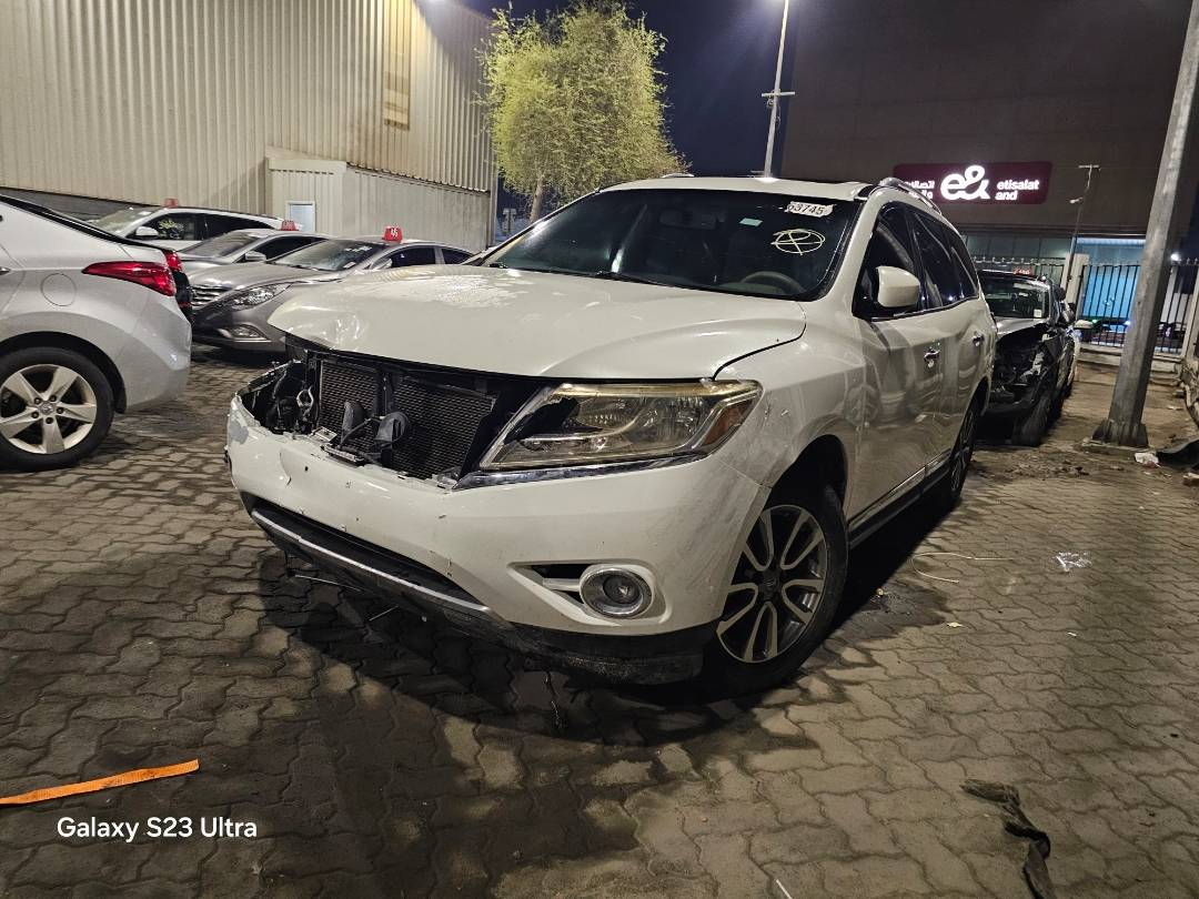 2015 NISSAN PATHFINDER — 126588 Miles — Lot 698270 — Souq - Marhaba Auctions Used Cars - Image 5