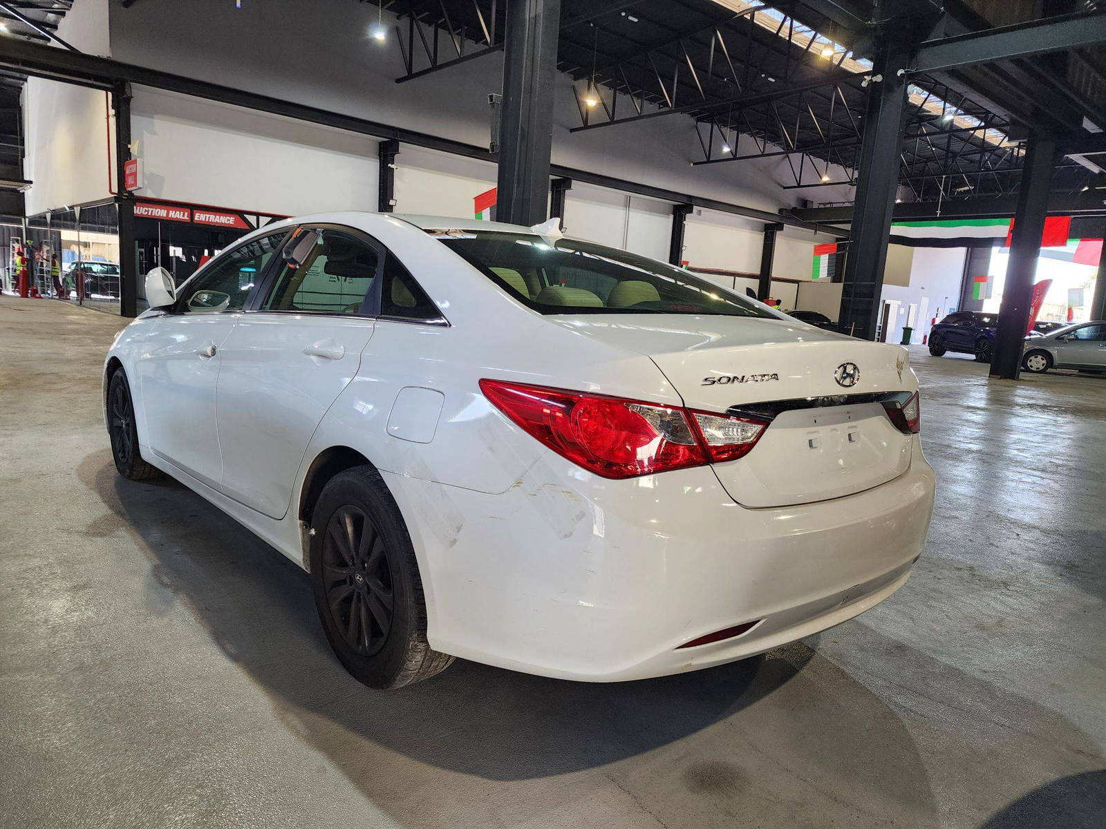 2013 HYUNDAI SONATA — 209589 Miles — Lot 66421914 — Al Quoz - Marhaba Auctions Used Cars - Image 6
