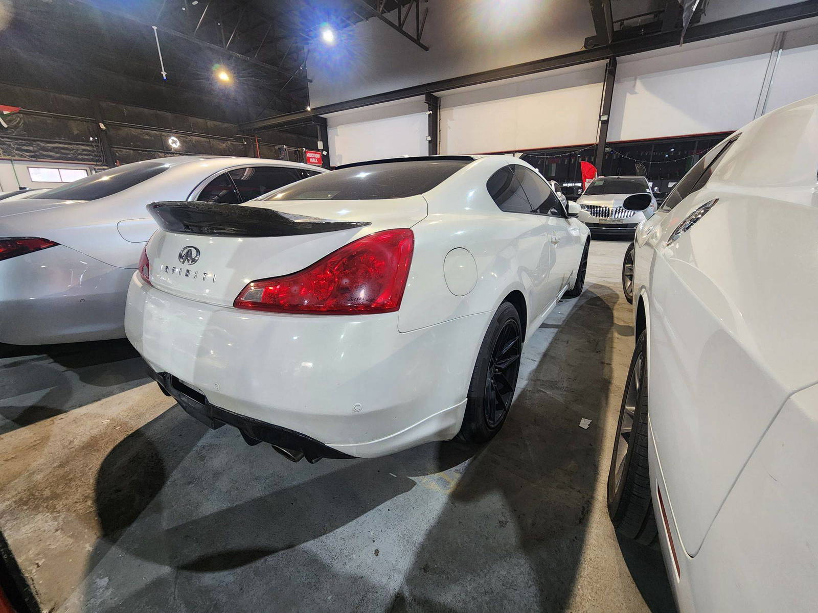 2010 INFINITI G37 — 195083 KM — Lot 153337 — Al Quoz - Marhaba Auctions Used Cars - Image 5