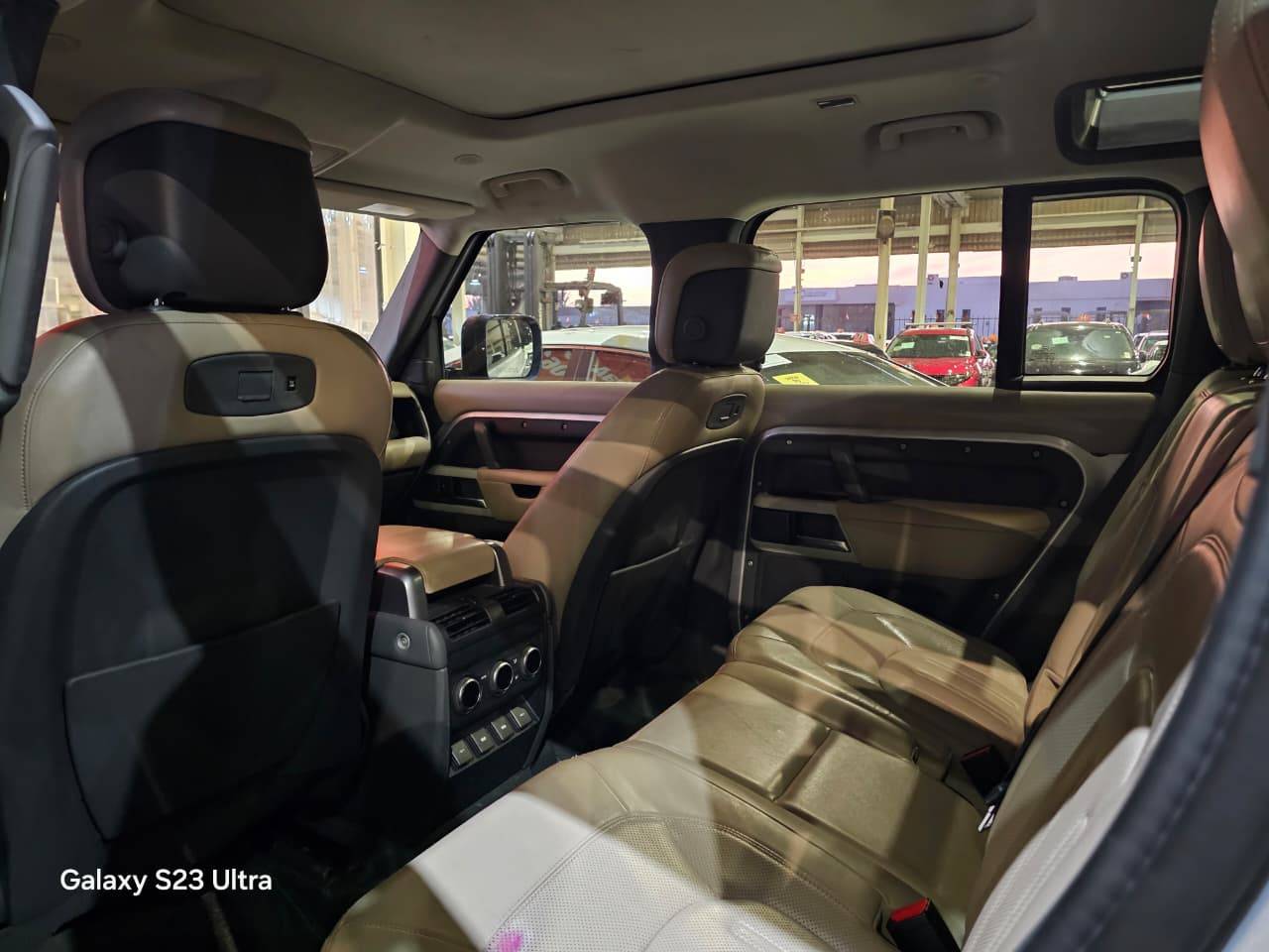 LAND ROVER DEFENDER 110 SE 2020 - Marhaba Auction Used Cars - Image 7