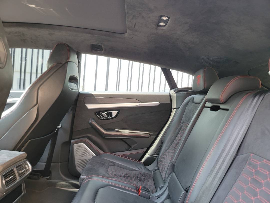 2018 LAMBORGINI URUS — 82077 KM — Lot 2242 — Main - Marhaba Auctions Used Cars - Image 8
