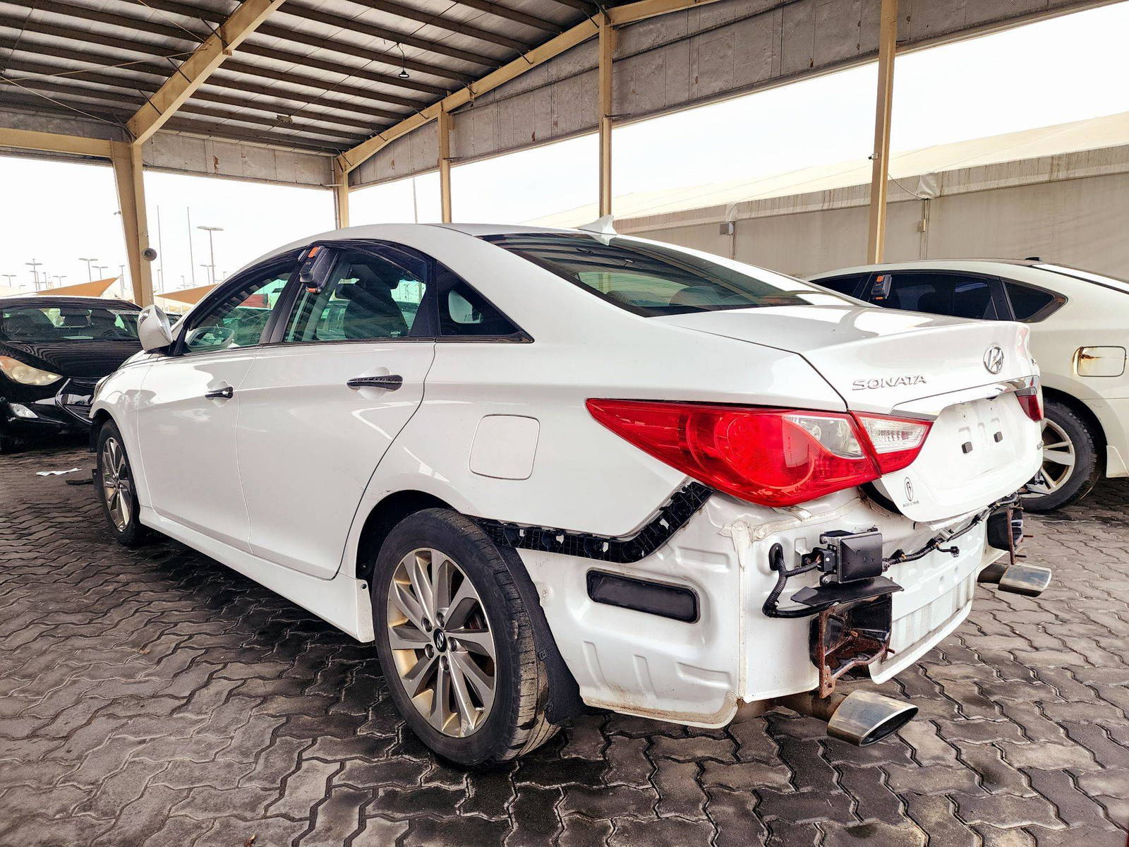 2014 HYUNDAI SONATA — 52577 Miles — Lot 80281324 — Souq - Marhaba Auctions Used Cars - Image 3