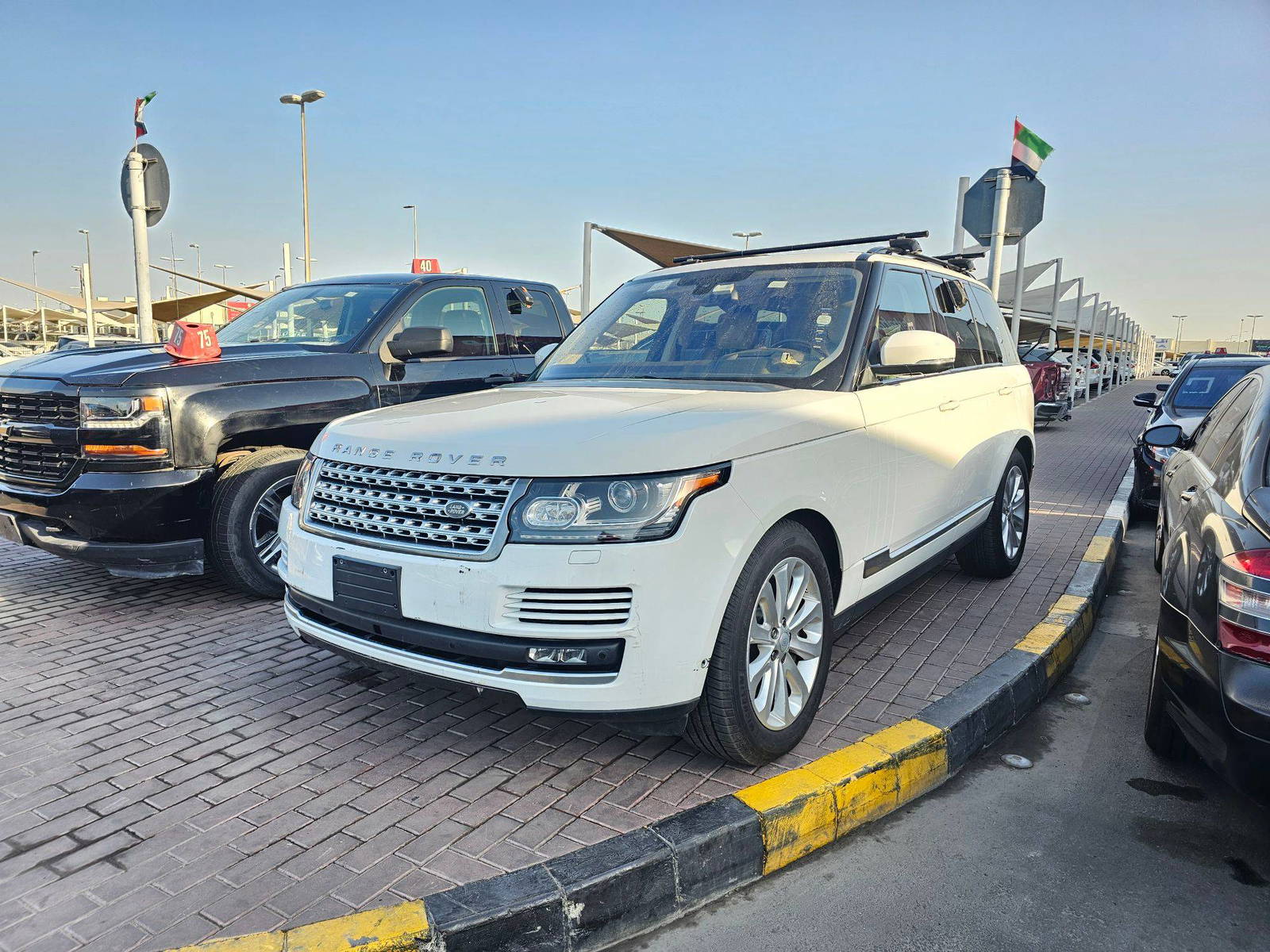 2016 LAND ROVER RANGE ROVER VOGUE — 146006 Miles — Lot GA318770 — Souq - Marhaba Auctions Used Cars - Image 5