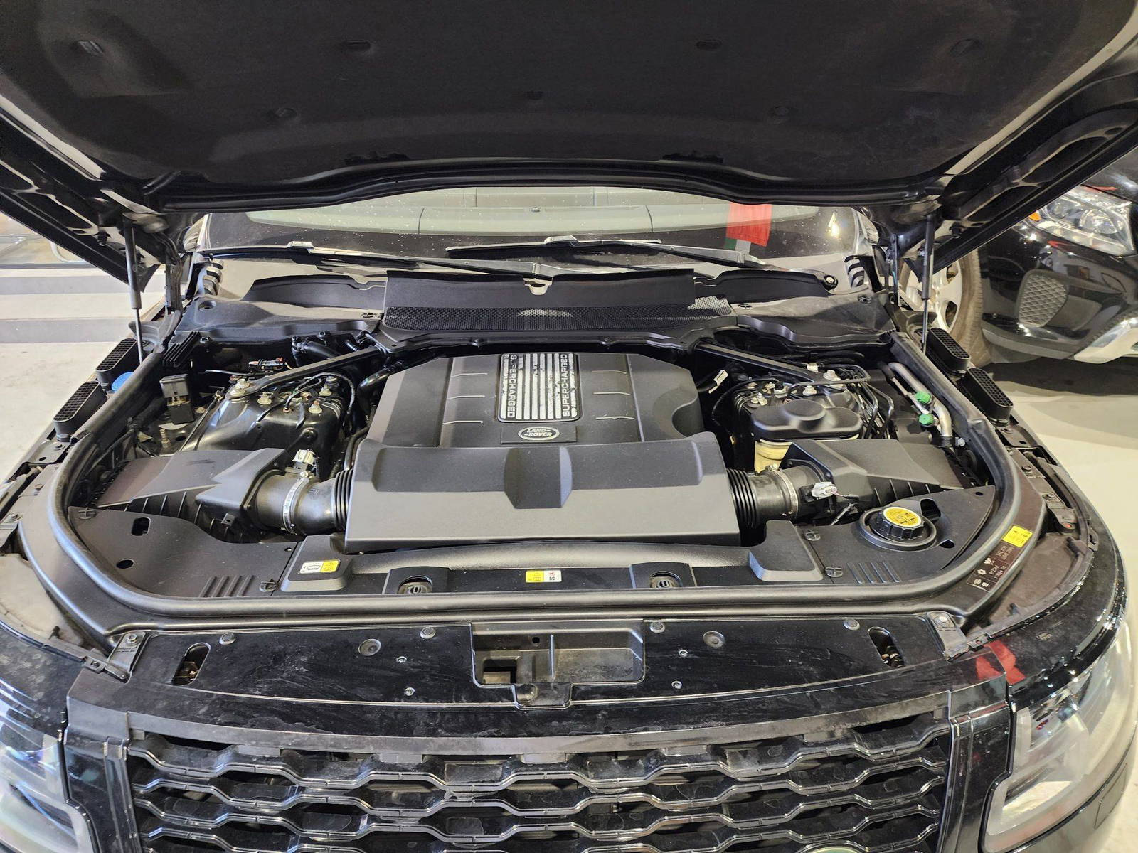 2018 LAND ROVER RANGE ROVER SUPERCHARGED — 43797 Miles — Lot 51390913 — Al Quoz - Marhaba Auctions Used Cars - Image 18