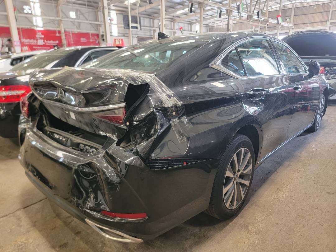 2019 LEXUS ES 350 — 76435 Miles — Lot 039904 — Main - Marhaba Auctions Used Cars - Image 5