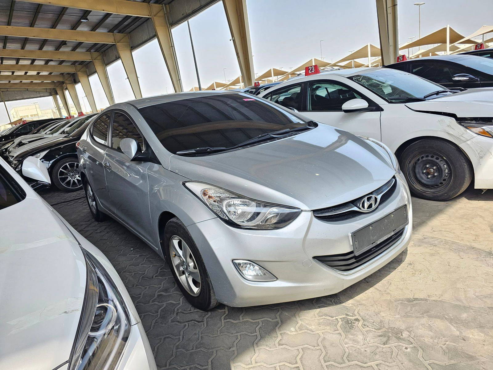 2012 HYUNDAI AVANTE — 192235 KM — Lot 597233 — Souq - Marhaba Auctions Used Cars - Image 4