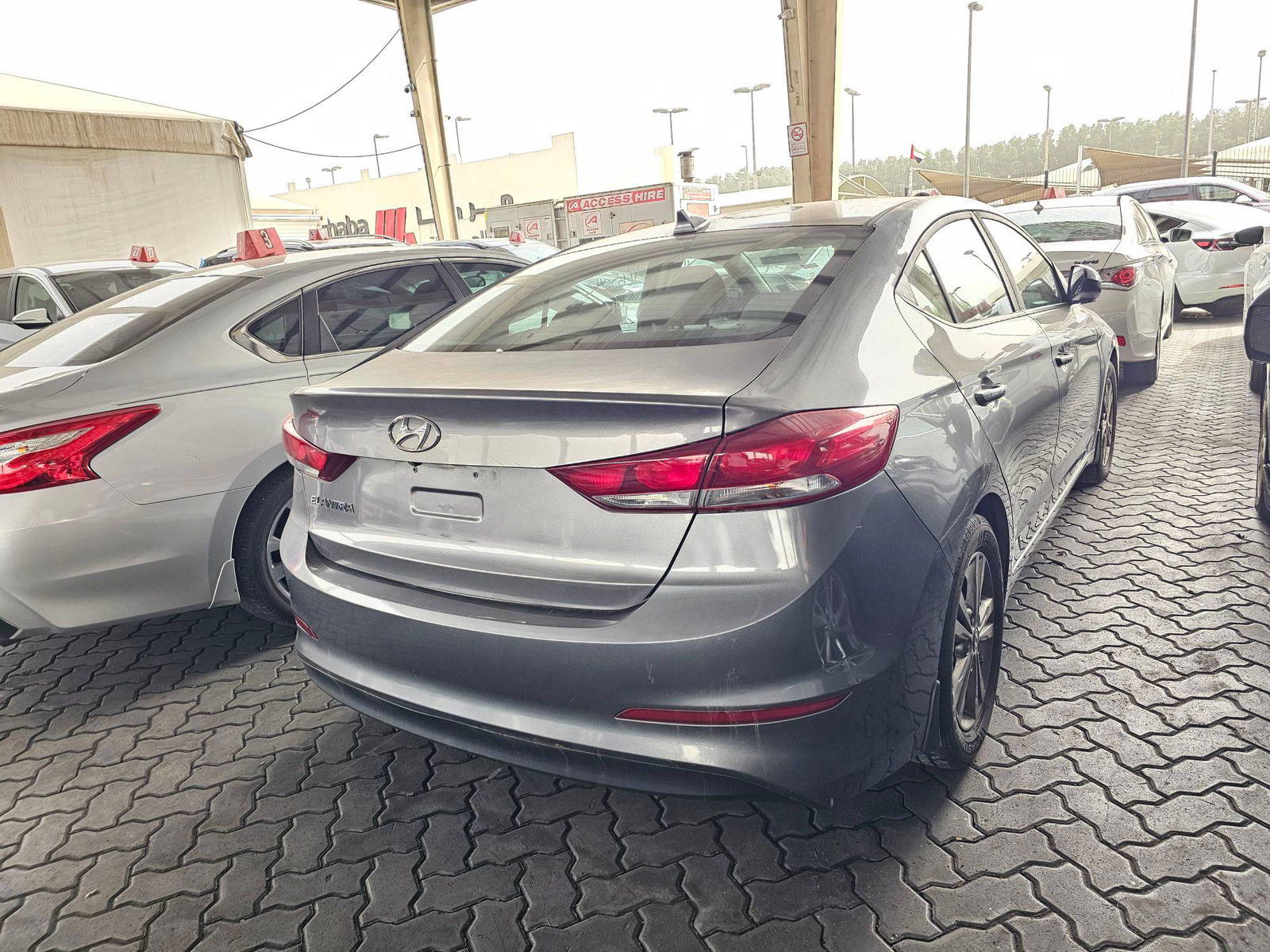 2018 HYUNDAI ELANTRA — 165702 Miles — Lot 1265042 — Souq - Marhaba Auctions Used Cars - Image 4