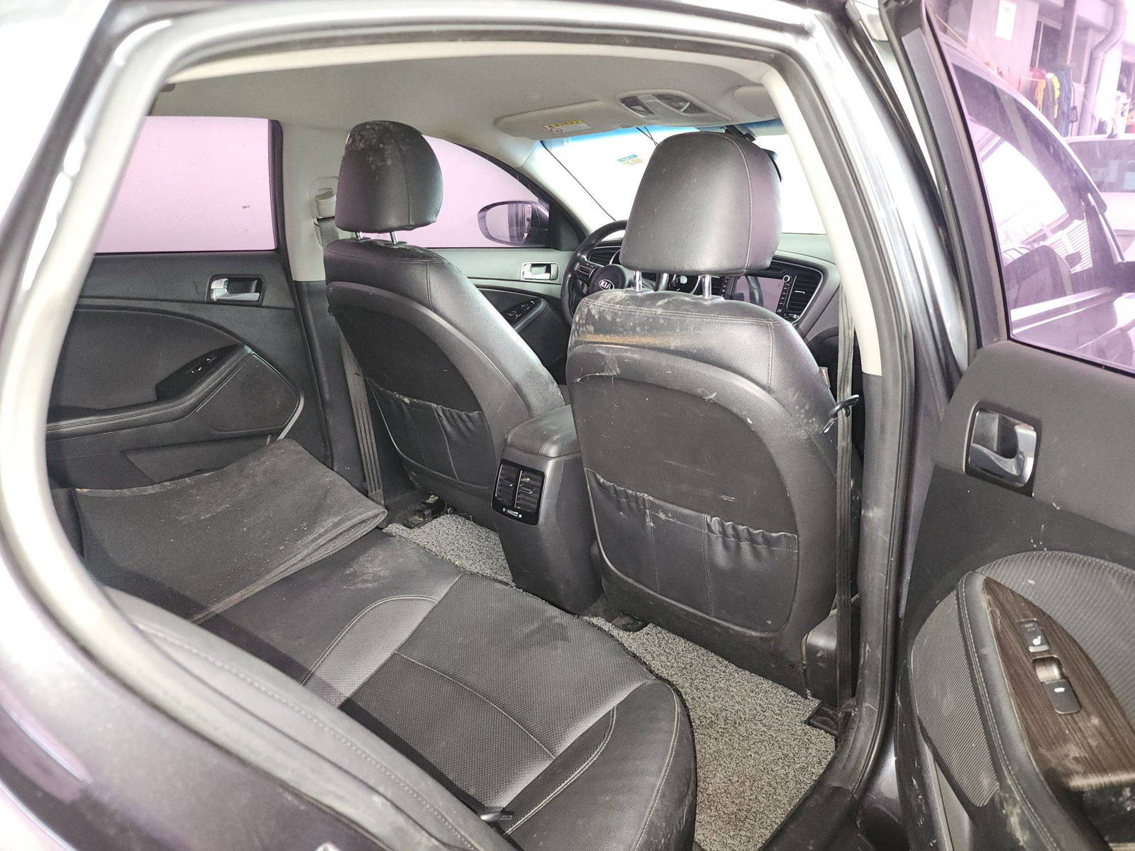 2015 KIA K5 — 160544 KM — Lot 547708 — Al Quoz - Marhaba Auctions Used Cars - Image 7