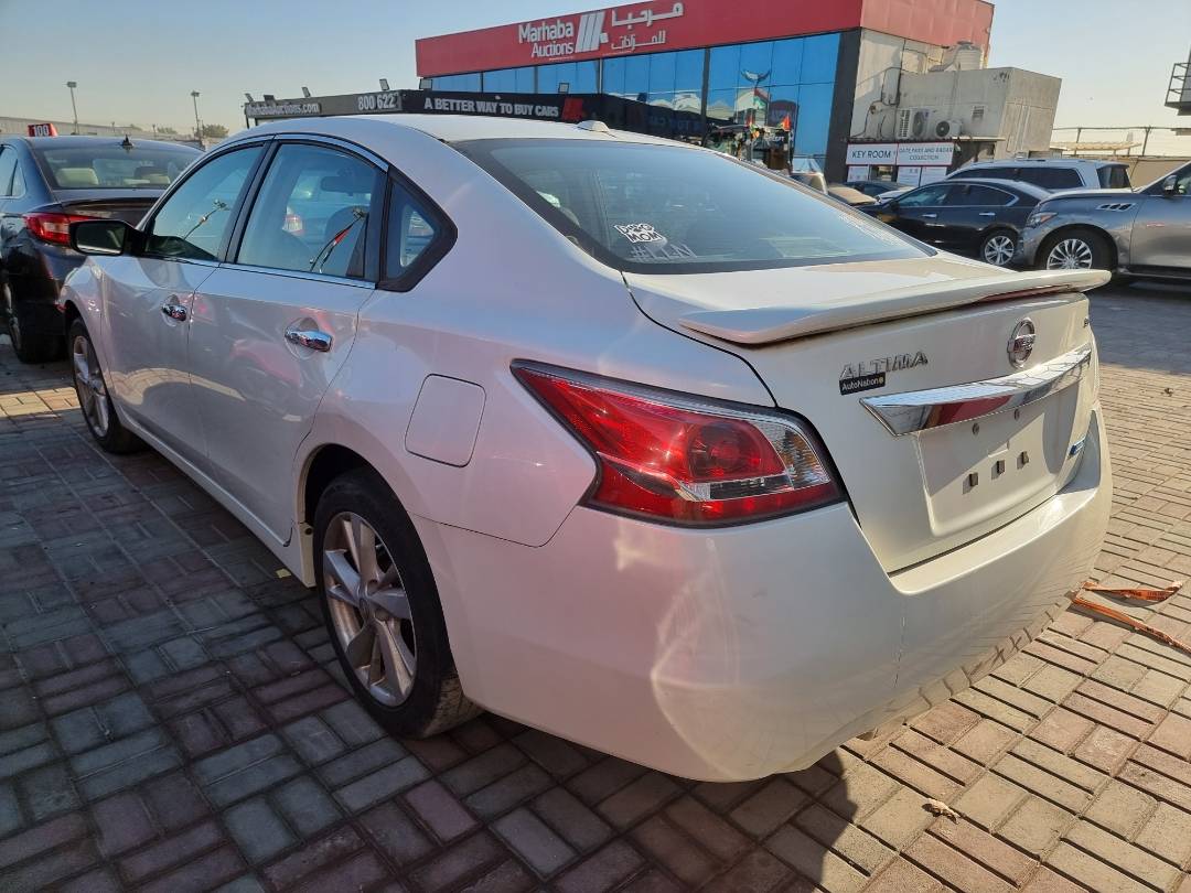 2014 NISSAN ALTIMA — 185604 Miles — Lot 125487 — Souq - Marhaba Auctions Used Cars - Image 3