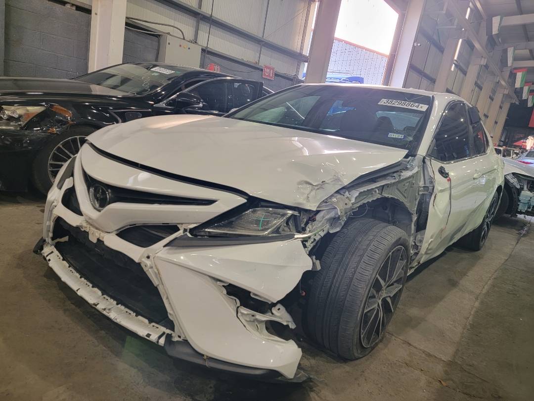 2018 TOYOTA CAMRY — 147595 KM — Lot 064225 — Main - Marhaba Auctions Used Cars - Image 5