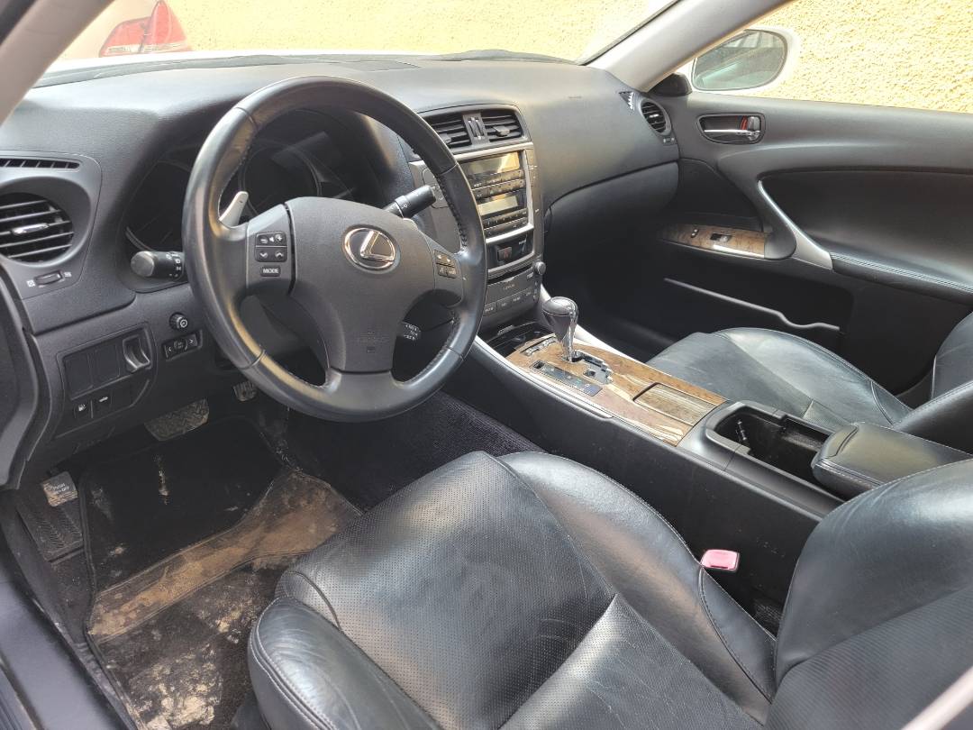 2010 LEXUS IS 250 — 181906 Miles — Lot 5122698 — Ind. 12 - Marhaba Auctions Used Cars - Image 9