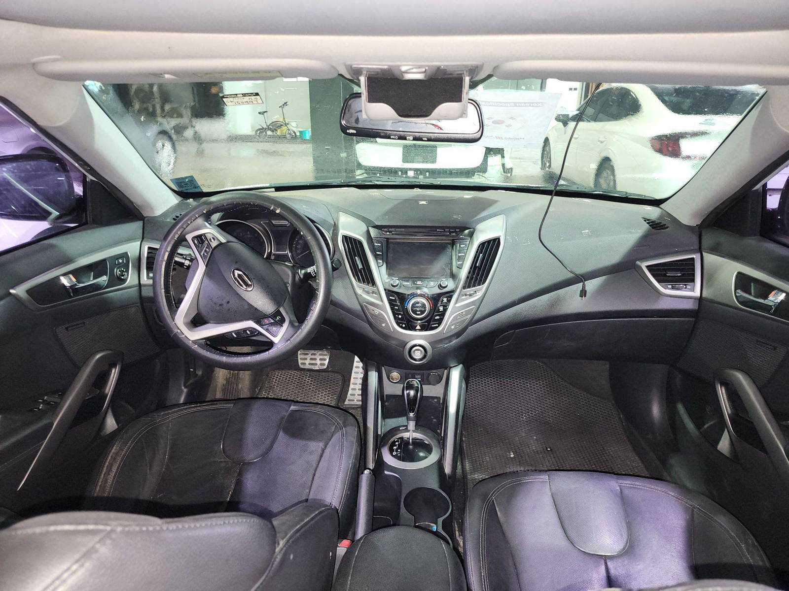 2012 HYUNDAI VELOSTER — 150993 KM — Lot 6579 — Main - Marhaba Auctions Used Cars - Image 8