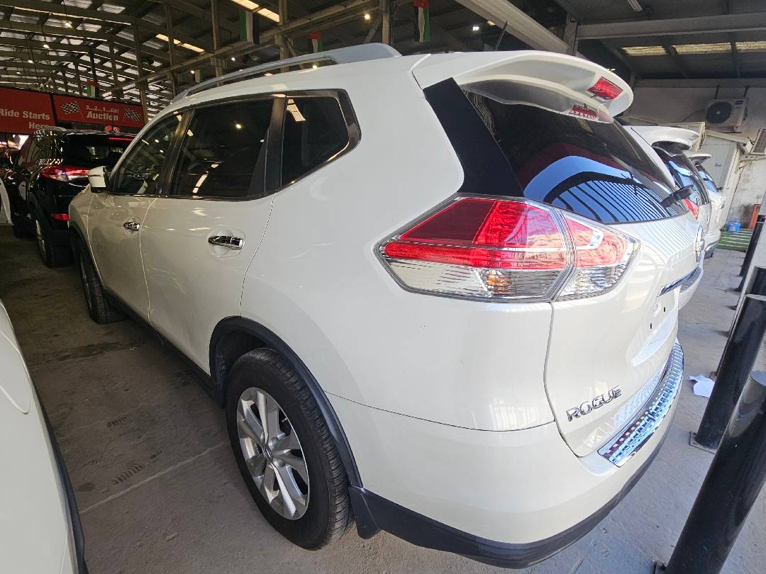 NISSAN ROGUE
