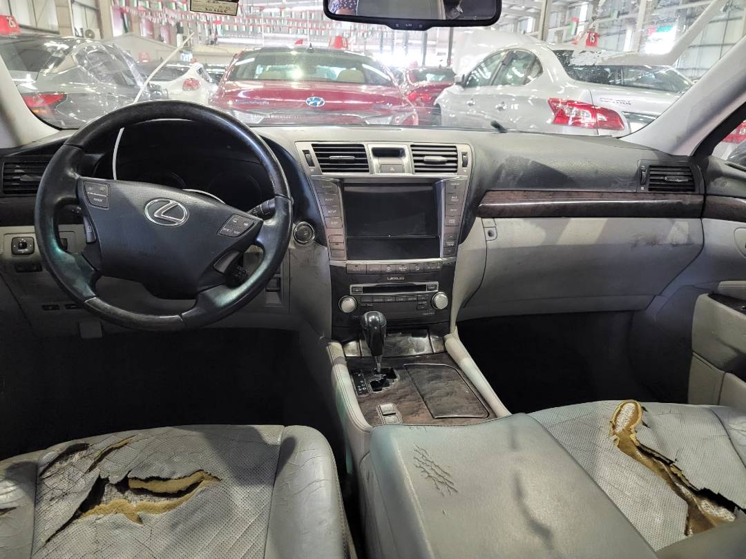 2010 LEXUS LS 460 — 206664 Miles — Lot 5099505 — Main - Marhaba Auctions Used Cars - Image 7