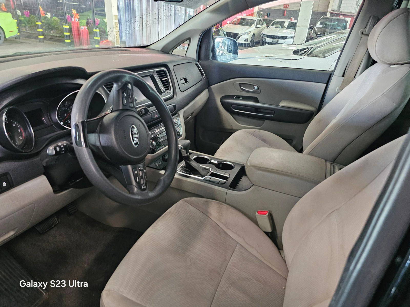 KIA SEDONA 2019 - Marhaba Auction Used Cars - Image 8