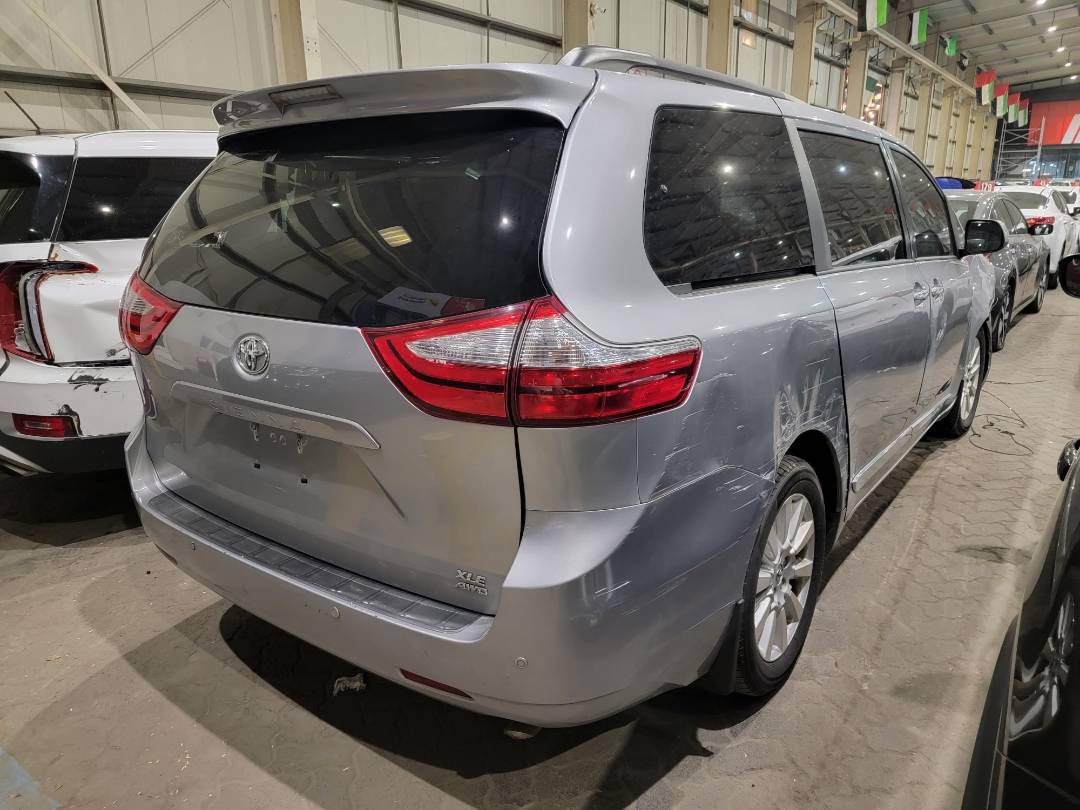 2017 TOYOTA SIENNA — 181422 Miles — Lot 1HS166081 — Main - Marhaba Auctions Used Cars - Image 3
