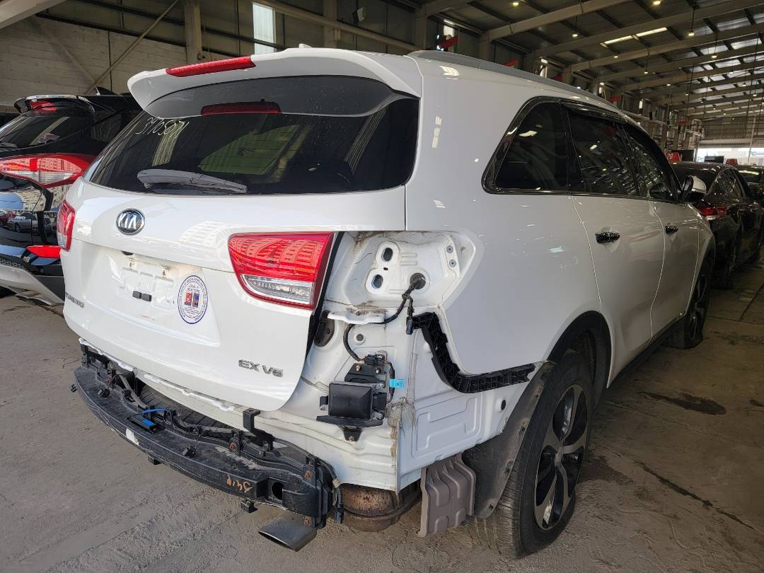 2018 KIA SORENTO — 106 055 Miles — Lot 395058 — Main - Marhaba Auctions Used Cars - Image 4