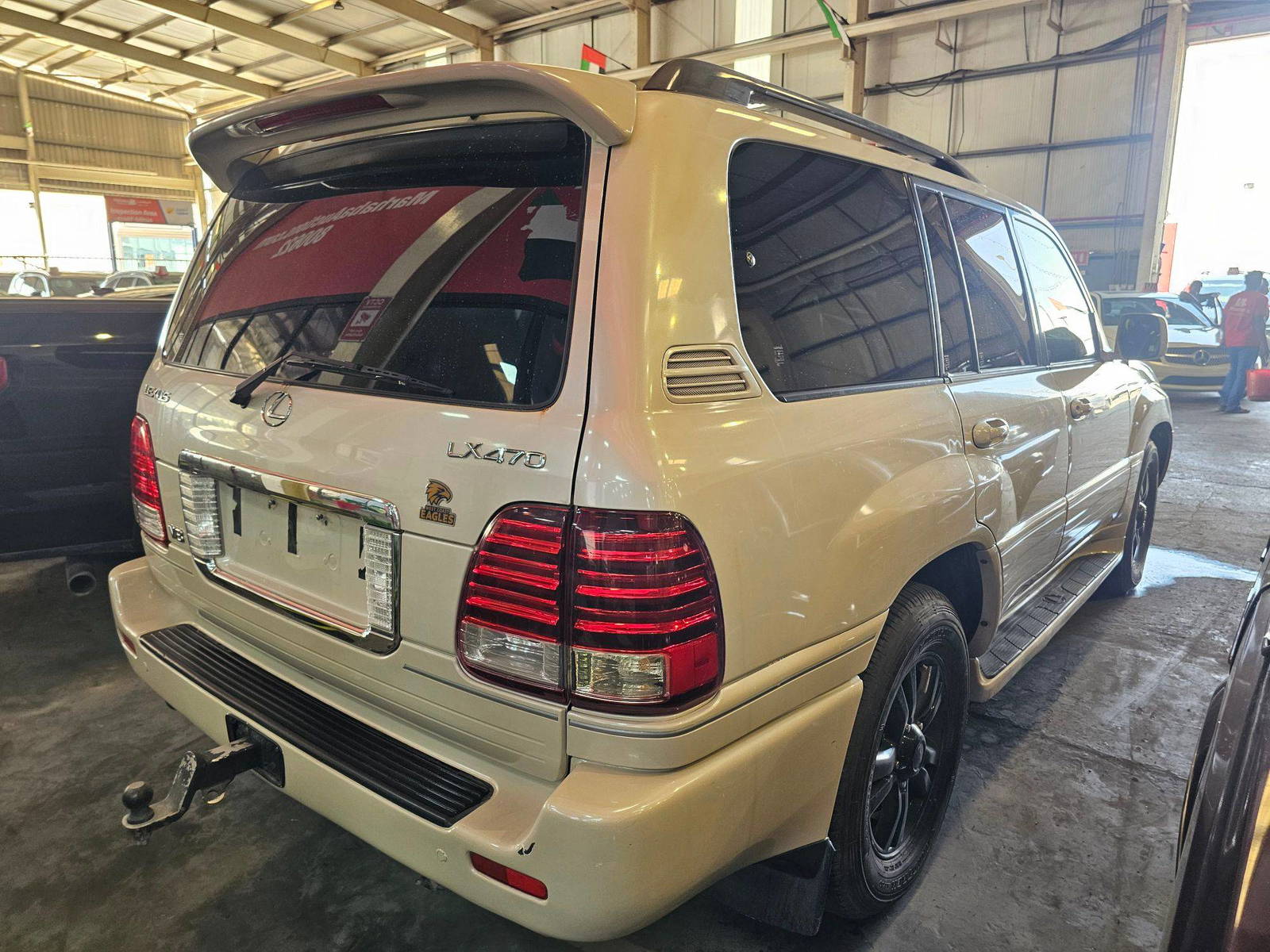 LEXUS LX 470 2004 - Marhaba Auction Used Cars - Image 7