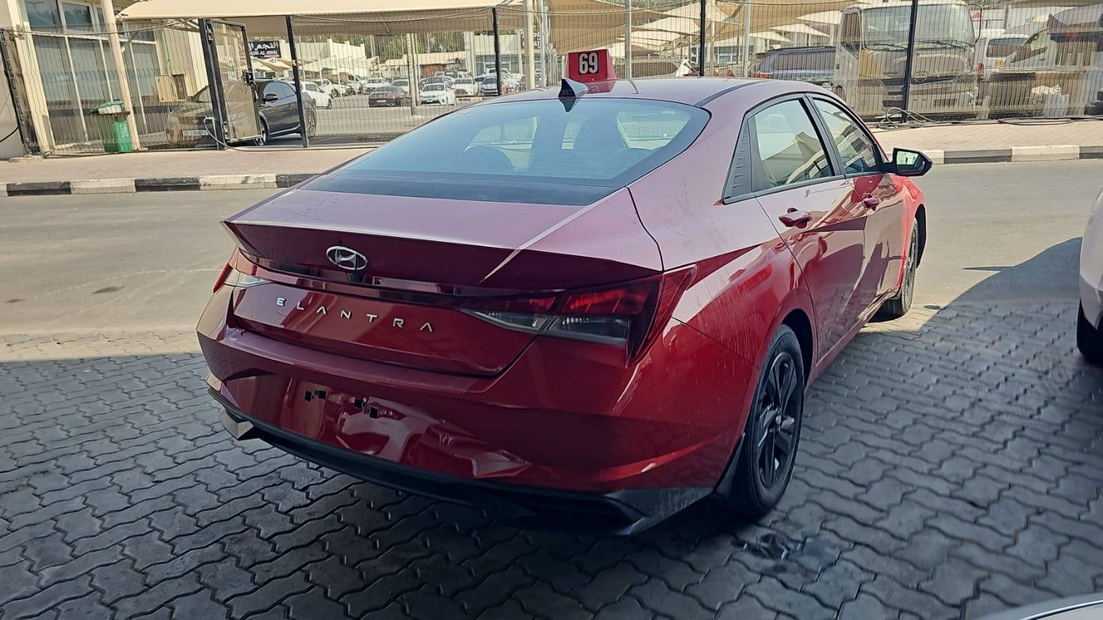 2023 HYUNDAI ELANTRA — 52581 Miles — Lot 3PU455864 — Souq - Marhaba Auctions Used Cars - Image 5