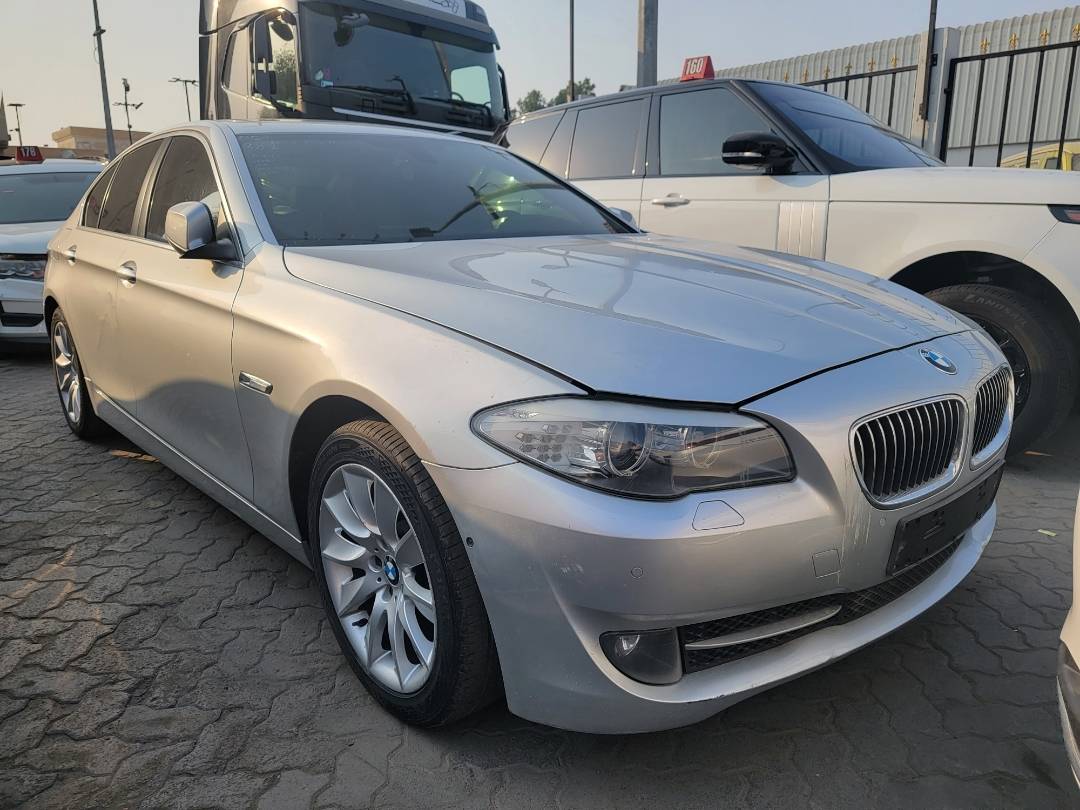 2009 BMW 528i — 267868 KM — Lot X39014 — Main - Marhaba Auctions Used Cars - Image 4