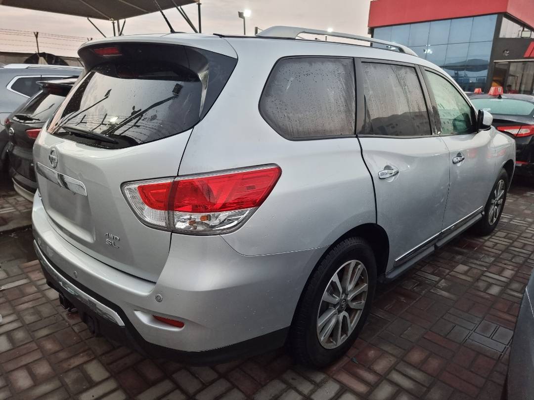 2013 NISSAN PATHFINDER — 153241 Miles — Lot 614001 — Main - Marhaba Auctions Used Cars - Image 4