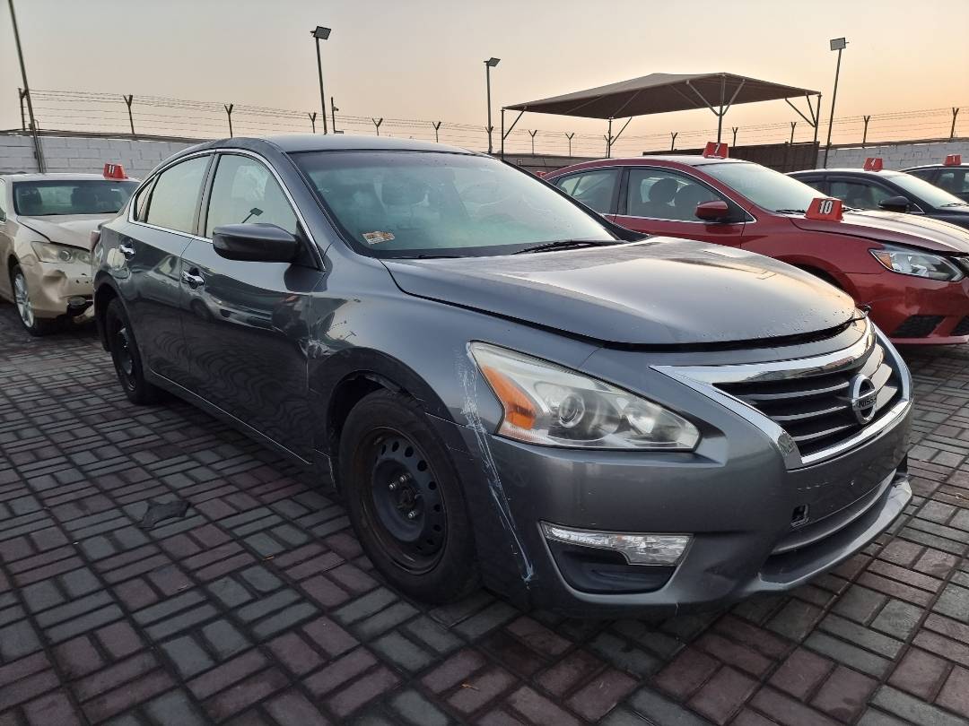 2014 NISSAN ALTIMA — 206382 Miles — Lot 40212977 — Ind. 12 - Marhaba Auctions Used Cars - Image 3