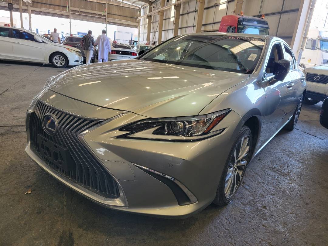 2019 LEXUS ES 300H — 55383 Miles — Lot 12580 — Main - Marhaba Auctions Used Cars - Image 5