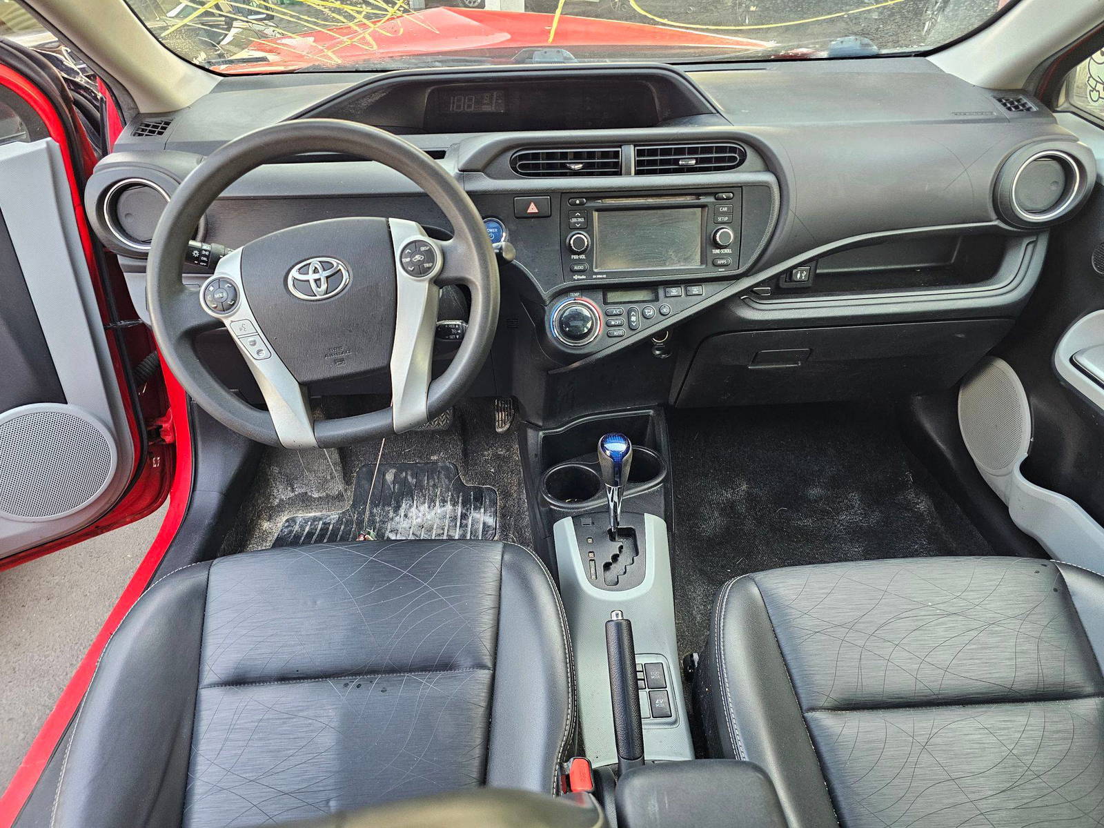 2012 TOYOTA PRIUS C — 193957 Miles — Lot 5C1015954 — Souq - Marhaba Auctions Used Cars - Image 7