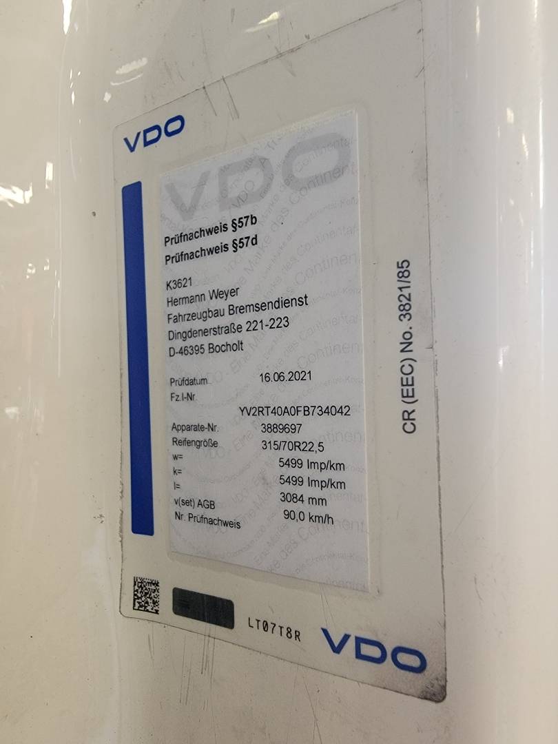 2015 VOLVO FH-Series — 857447 KM — Lot B734042 — Main - Marhaba Auctions Used Cars - Image 8