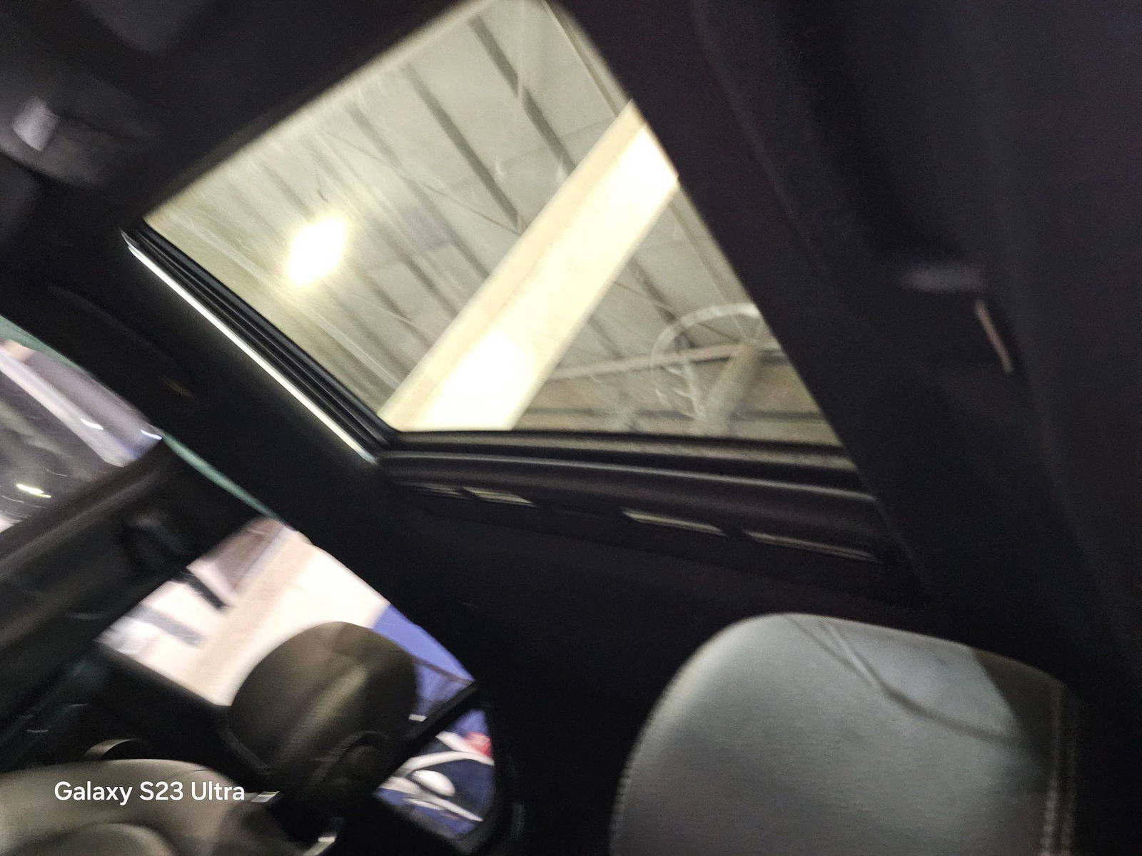 MERCEDES BENZ C300 2020 - Marhaba Auction Used Cars - Image 10