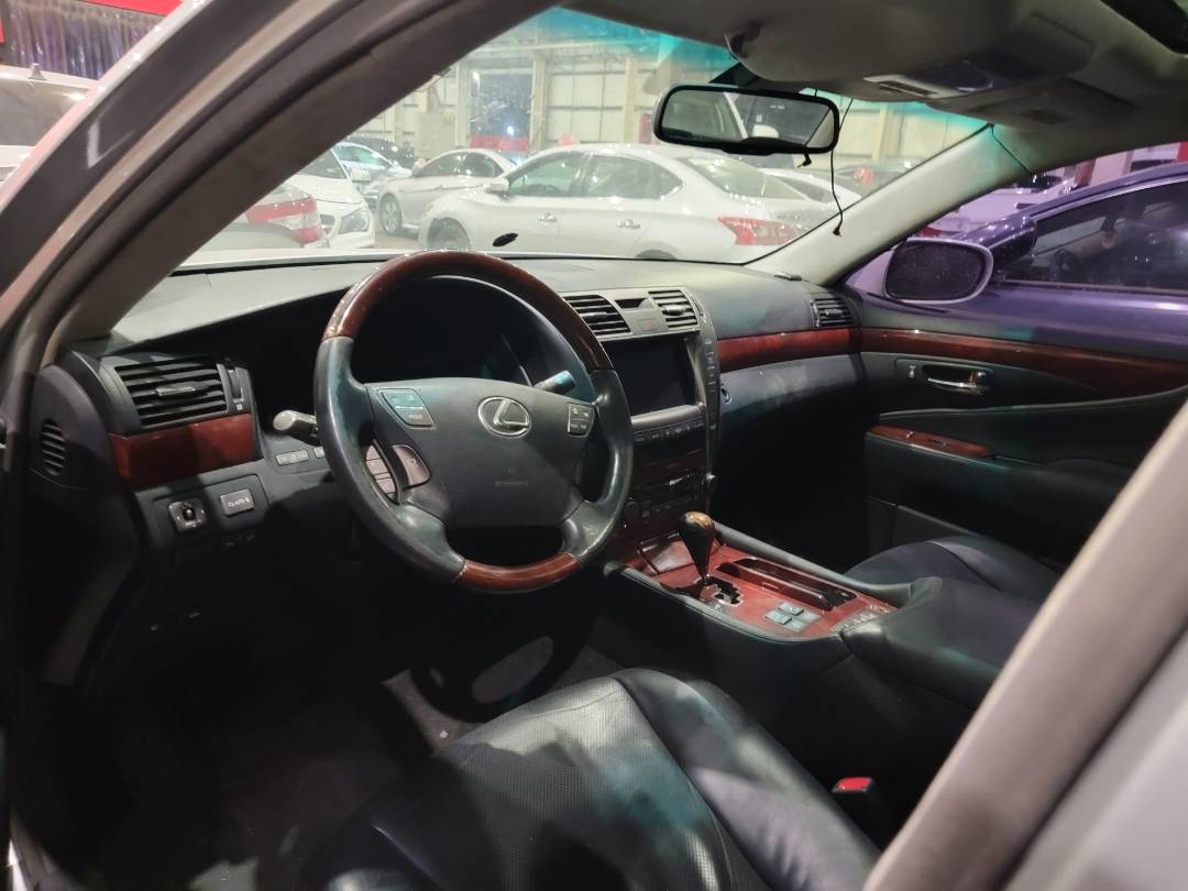 2008 LEXUS LS 460 — 270160 KM — Lot 885081720 — Main - Marhaba Auctions Used Cars - Image 8