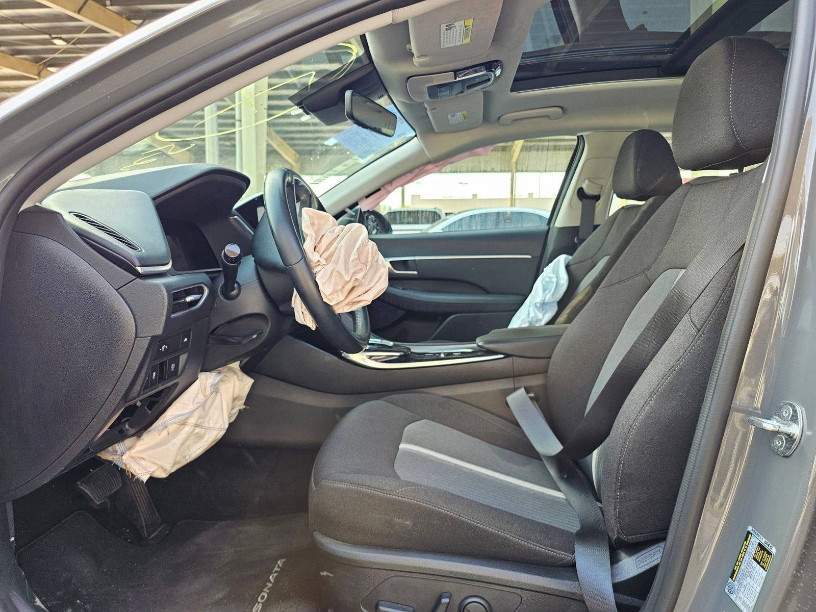 2021 HYUNDAI SONATA — 17737 Miles — Lot MH120227 — Souq - Marhaba Auctions Used Cars - Image 9