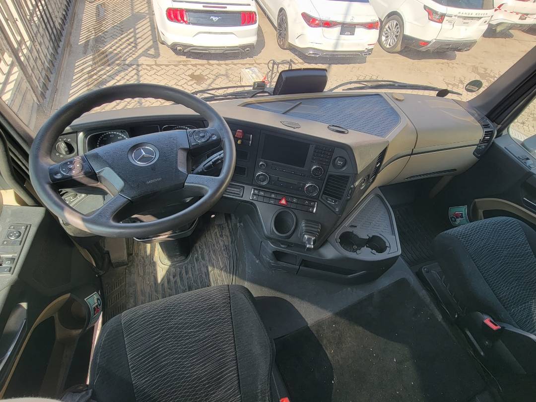 2017 MERCEDES BENZ ACTROS 1843 — 799536 KM — Lot 236284 — Main - Marhaba Auctions Used Cars - Image 7