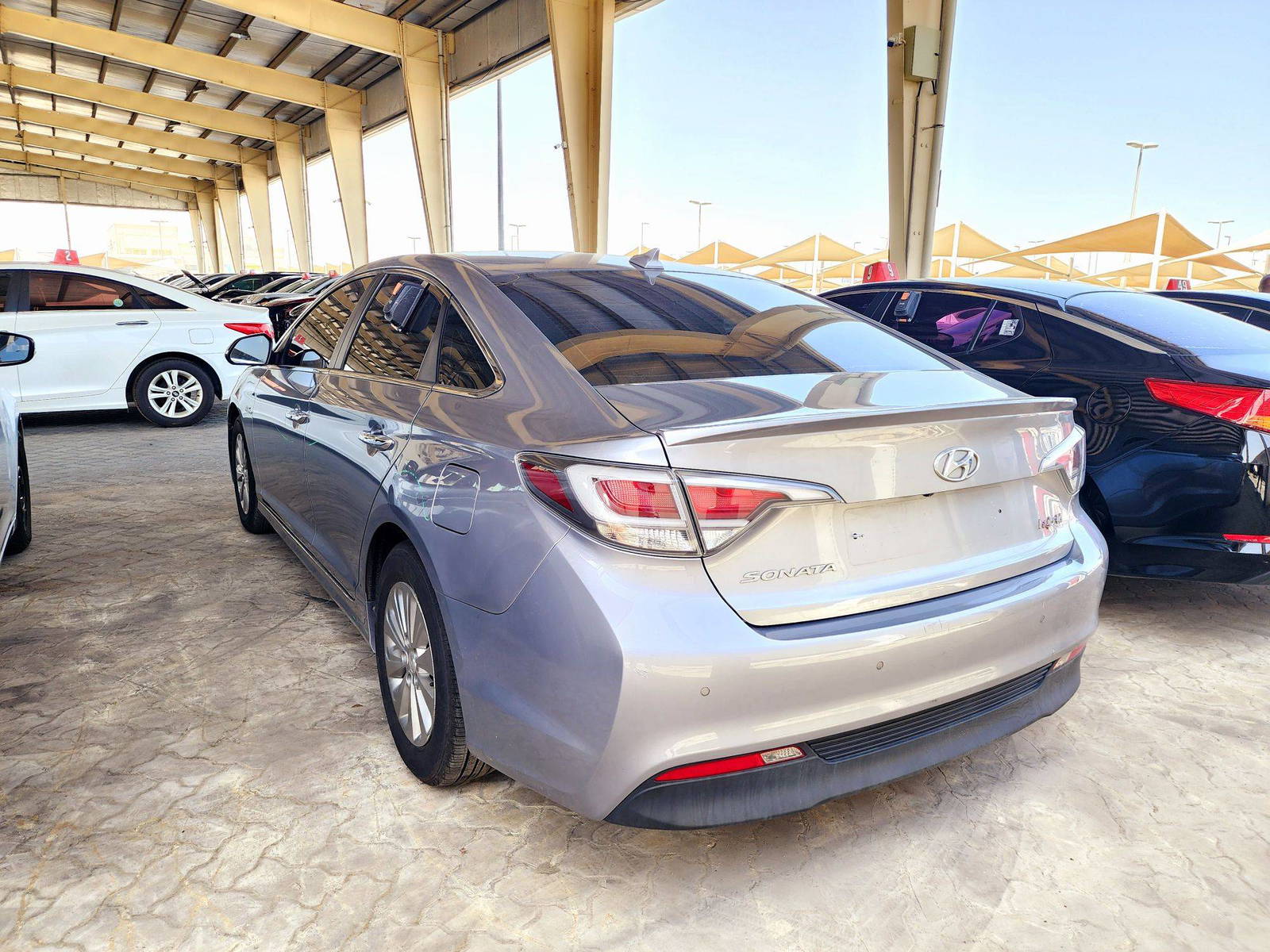 2015 HYUNDAI SONATA — 208979 KM — Lot 005316 — Souq - Marhaba Auctions Used Cars - Image 5