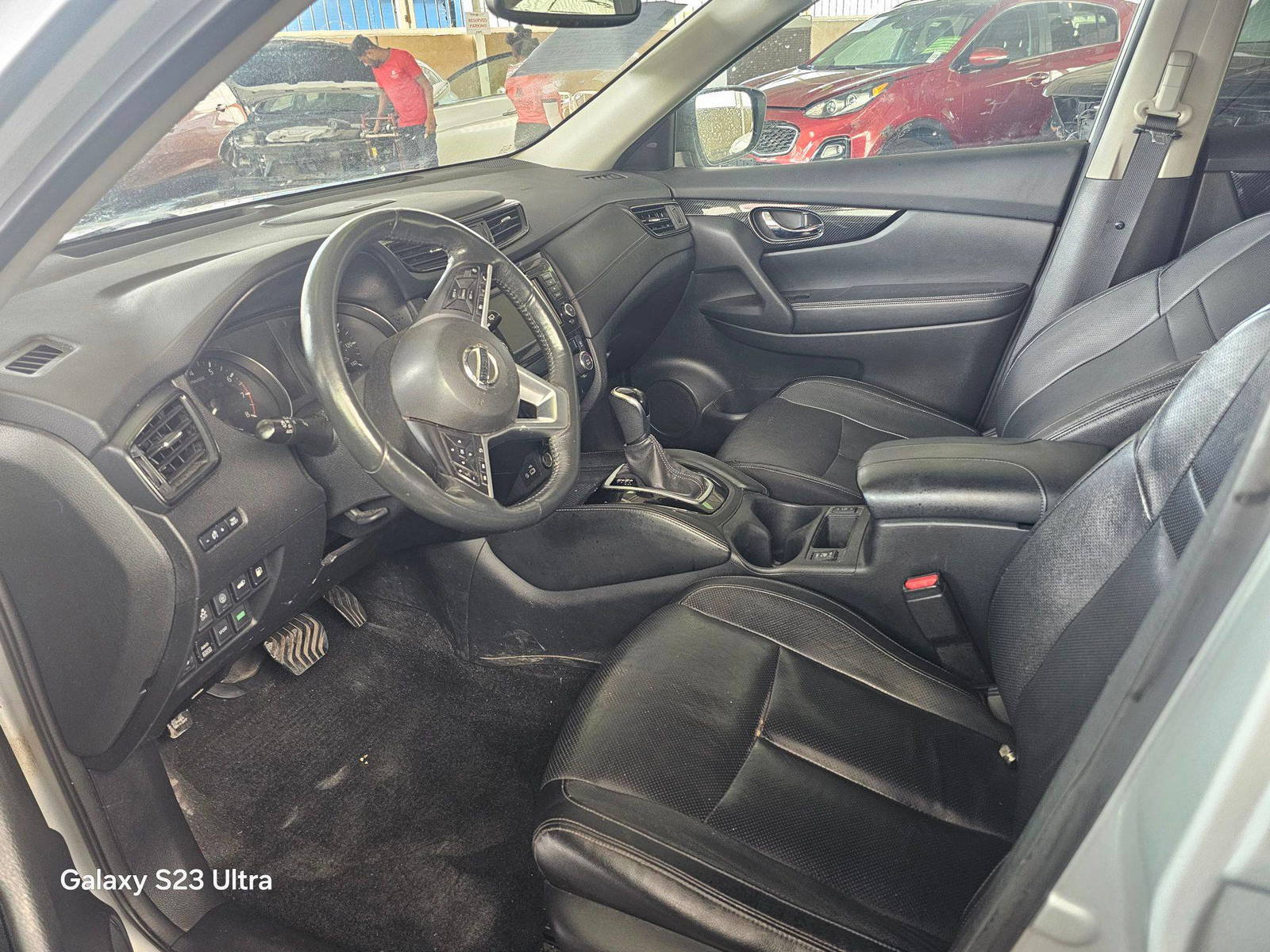 2018 NISSAN ROGUE — 165648 Miles — Lot 1JC742528 — Main - Marhaba Auctions Used Cars - Image 8