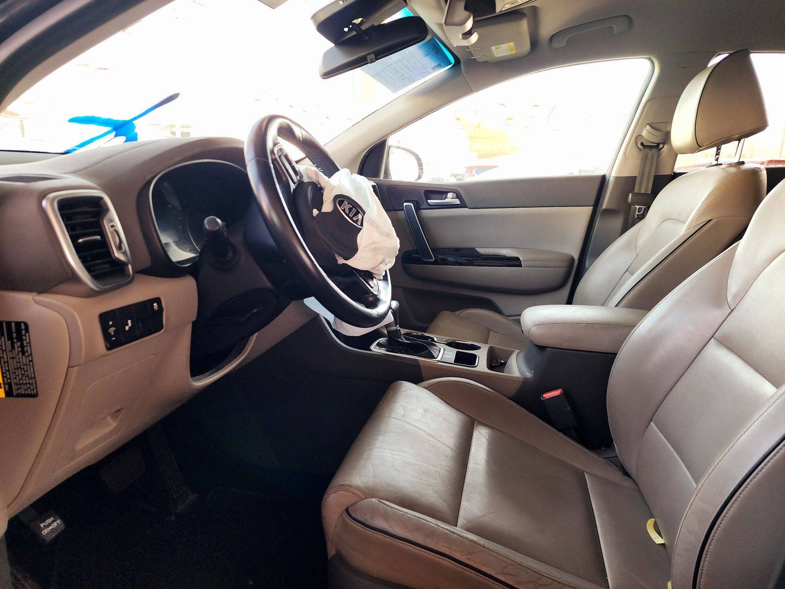 2018 KIA SPORTAGE — 117333 Miles — Lot J7324302 — Souq - Marhaba Auctions Used Cars - Image 8