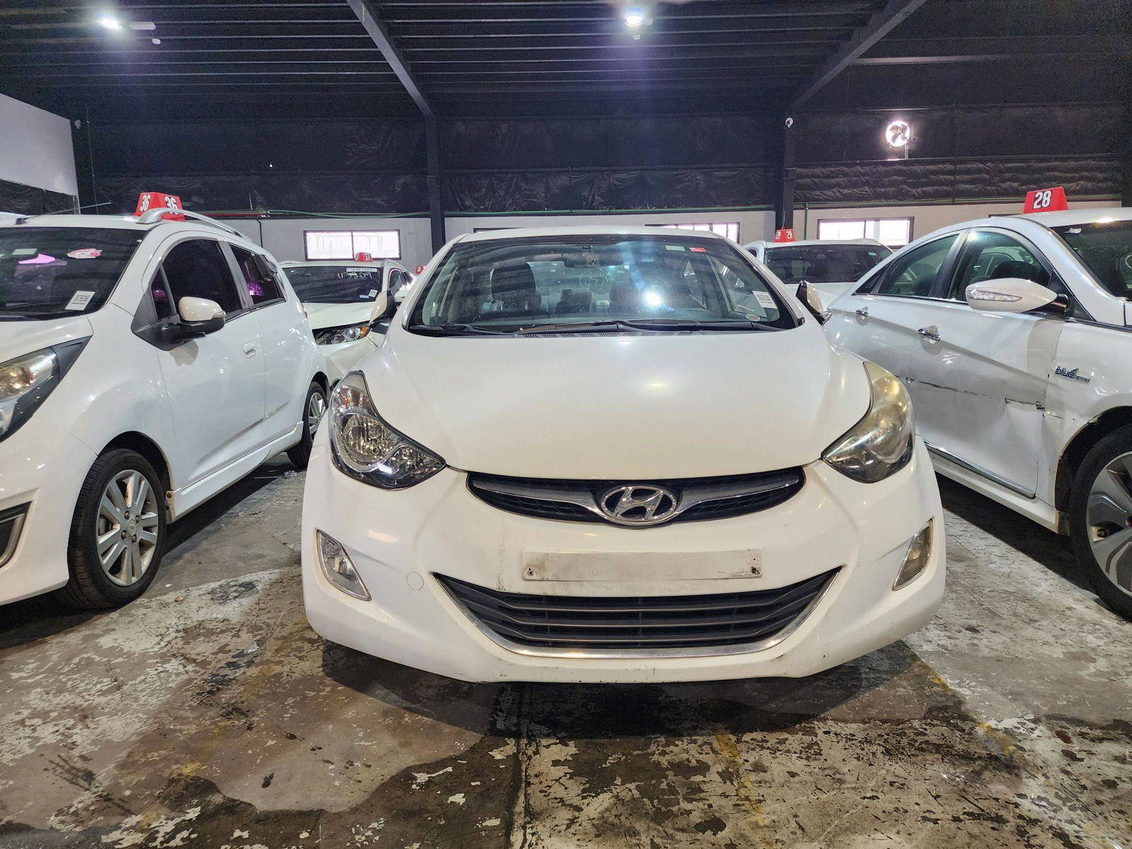 2012 HYUNDAI AVANTE — 114160 KM — Lot 225317 — Al Quoz - Marhaba Auctions Used Cars - Image 7