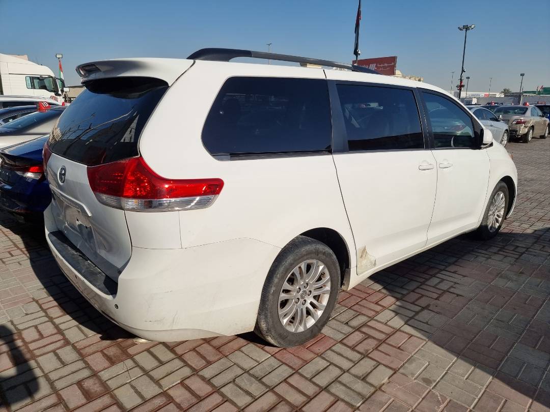 2012 TOYOTA SIENNA — 203957 Miles — Lot 125487 — Ind. 12 - Marhaba Auctions Used Cars - Image 4