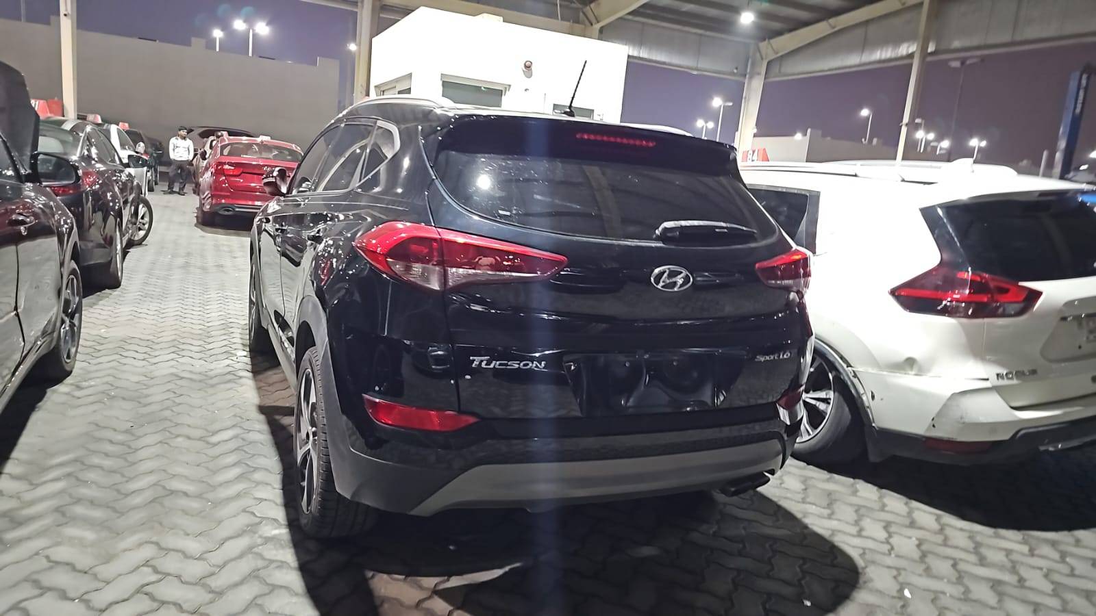 2016 HYUNDAI TUCSON — 104903 Miles — Lot A20GU225935 — Souq - Marhaba Auctions Used Cars - Image 3