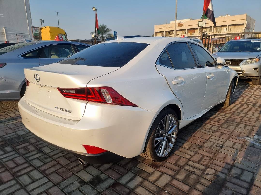 2016 LEXUS IS 300 — 90892 Miles — Lot 40174120 — Souq - Marhaba Auctions Used Cars - Image 3