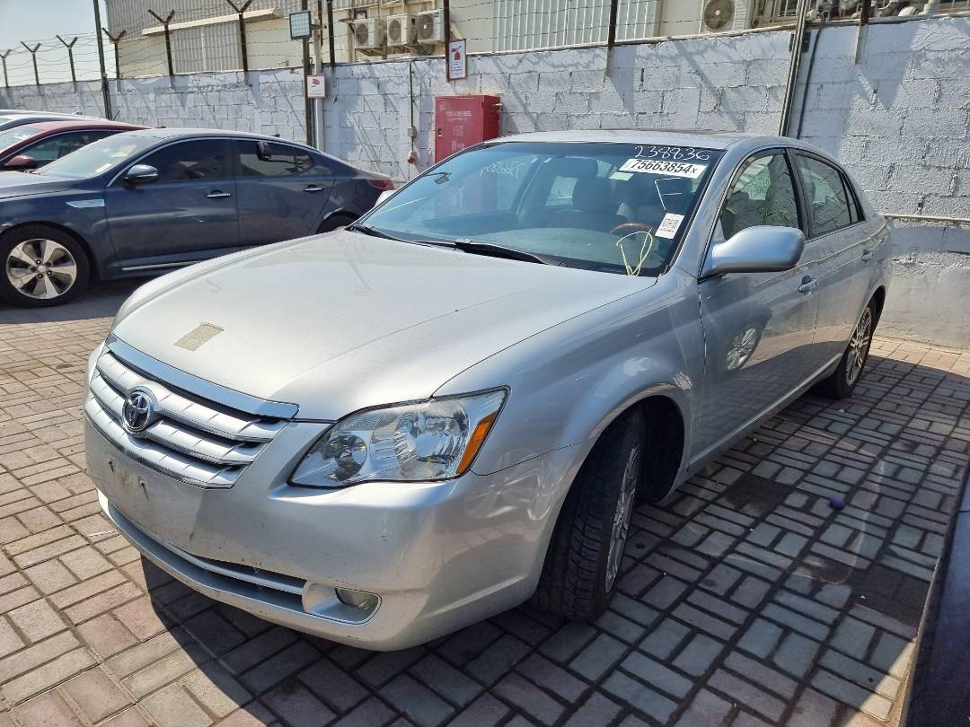 2007 TOYOTA AVALON — 190343 Miles — Lot 215487 — Souq - Marhaba Auctions Used Cars - Image 3
