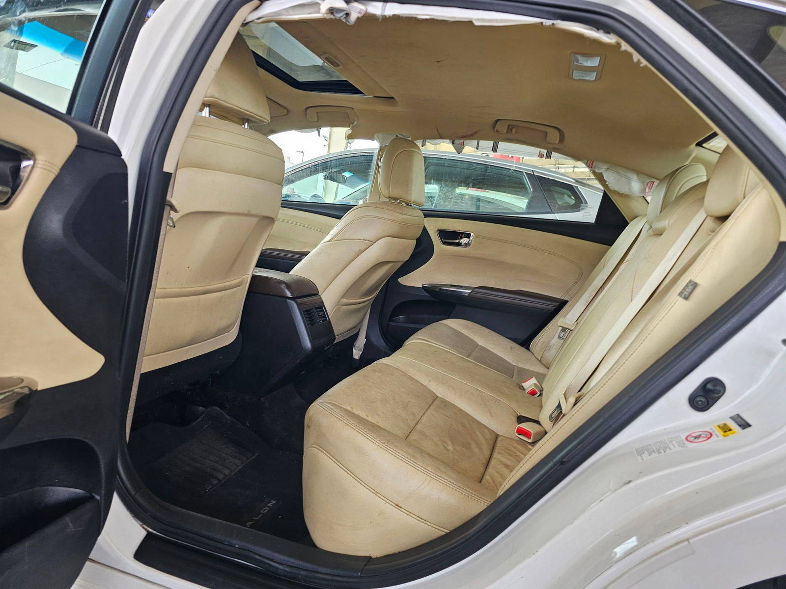 TOYOTA AVALON 2014 - Marhaba Auction Used Cars - Image 6