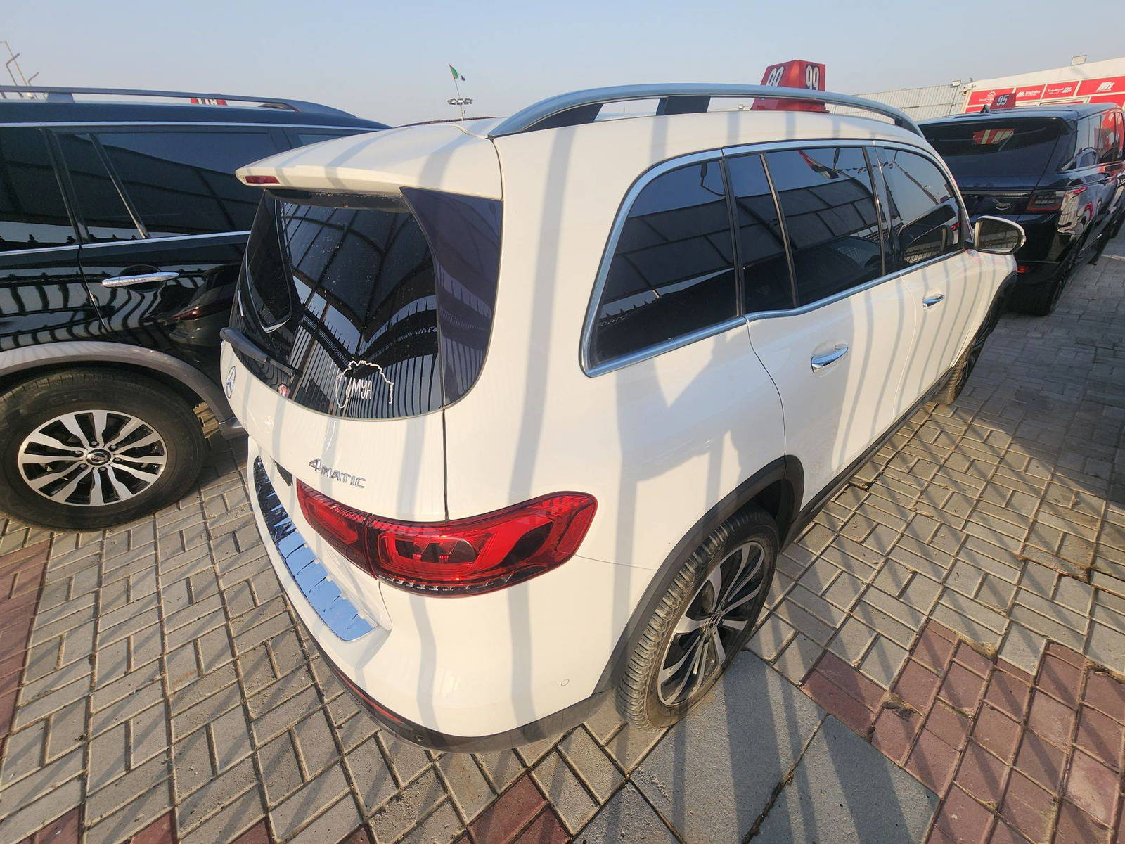 MERCEDES BENZ GLB 250 2022 - Marhaba Auction Used Cars - Image 4