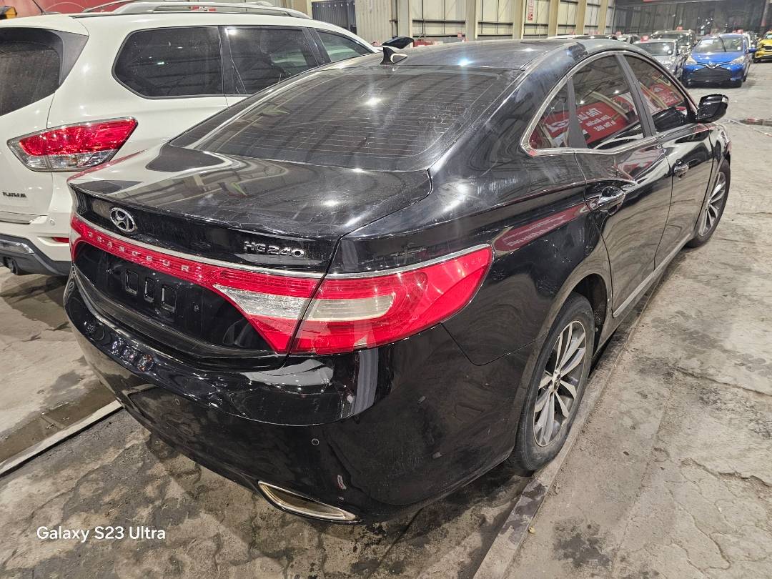 HYUNDAI GRANDEUR 2011 - Marhaba Auction Used Cars - Image 3