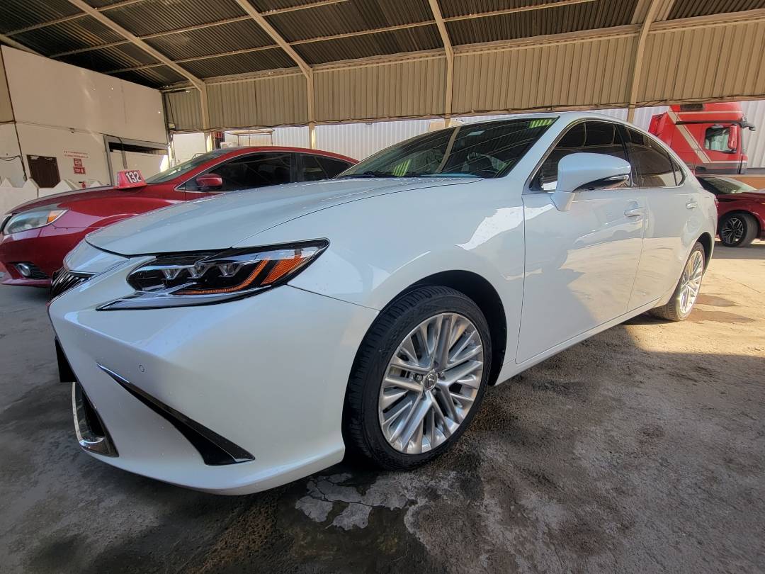 2015 LEXUS ES 350 — 78484 Miles — Lot 8F2205346 — Main - Marhaba Auctions Used Cars - Image 3